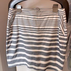 LE CHATEAU Pencil Skirt